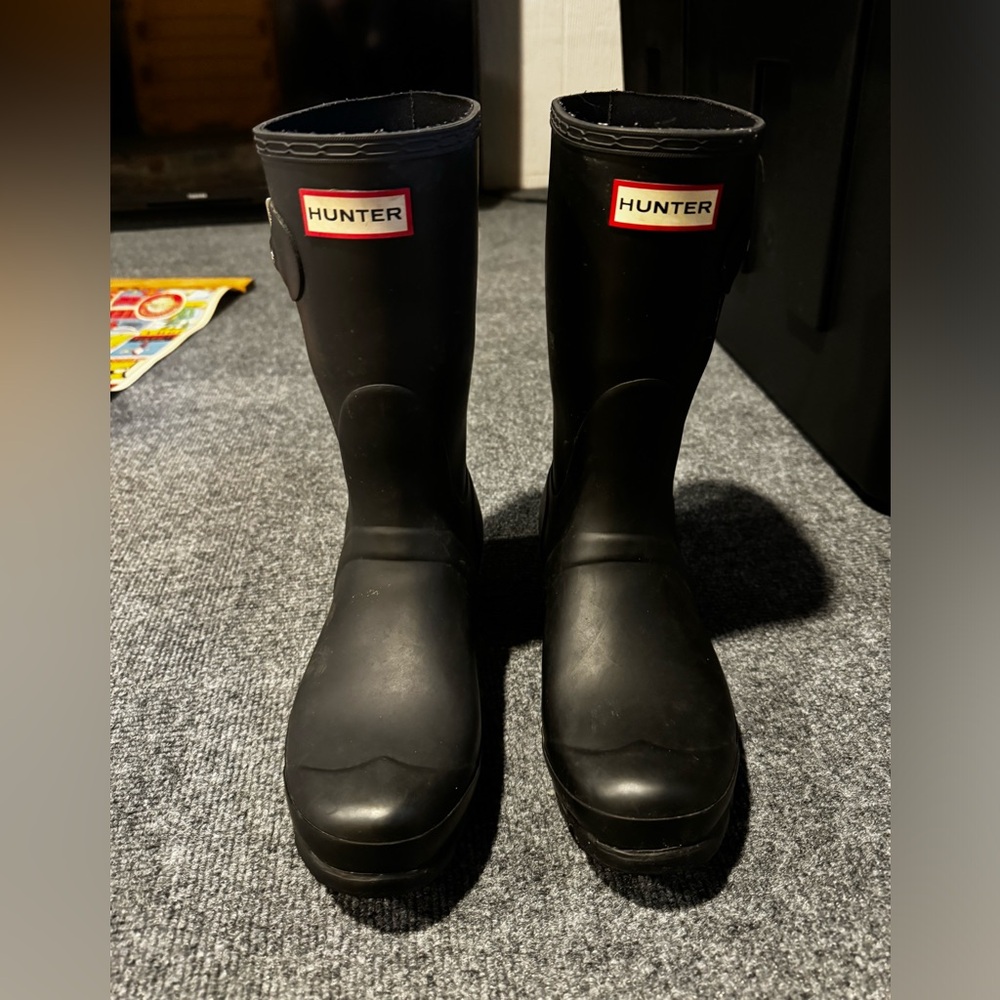 Size 8 Hunter Mid-calf Boots